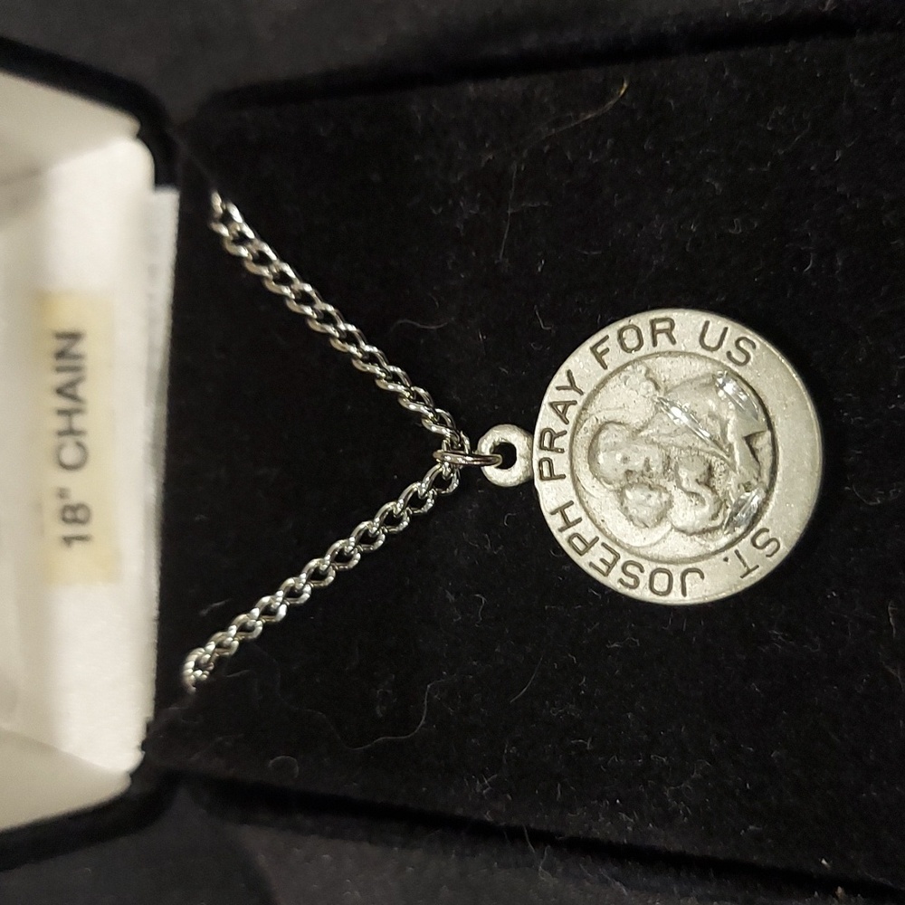 SAINT JOSEPH PENDENT NECKLACE
